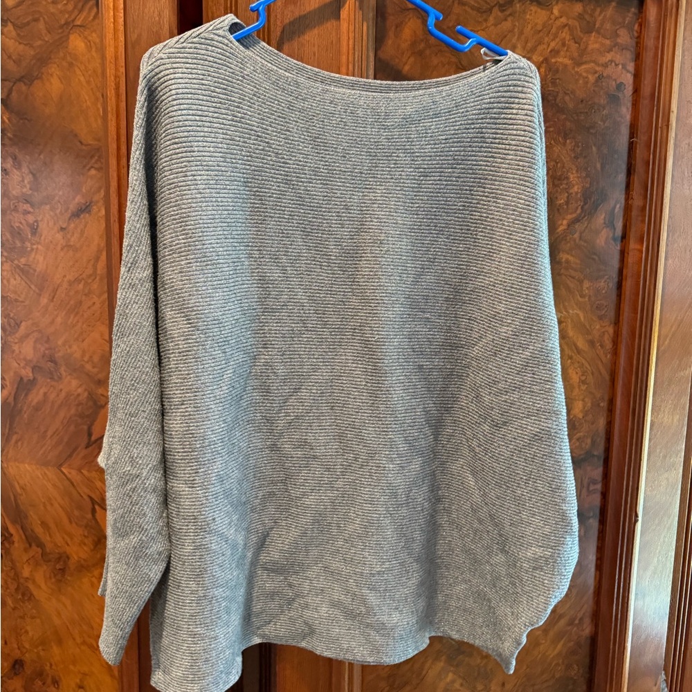 Philosophy 3x grey sweater with silver threads
